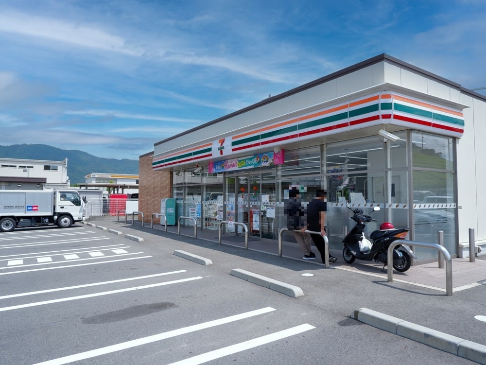 セブンイレブン広島セントラルシティ店まで500m 徒歩約5分