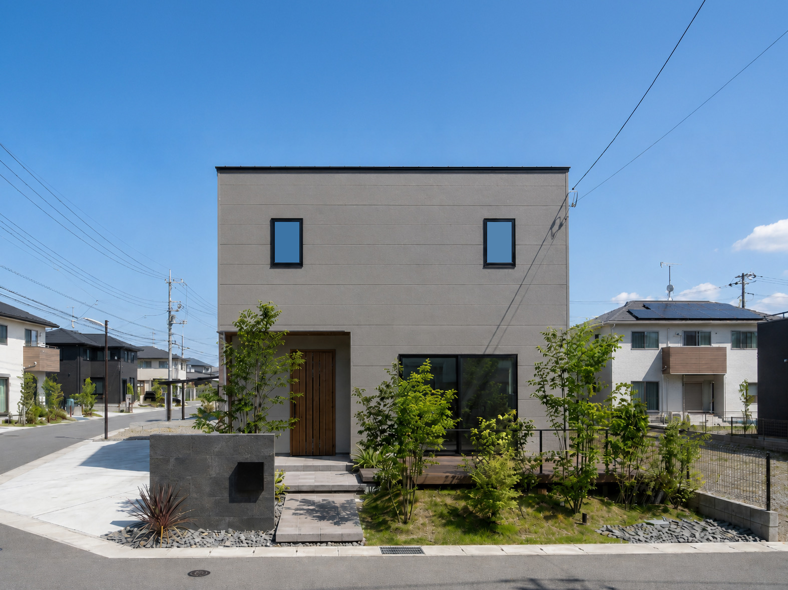規格住宅とは思えない すっきりとした外観
