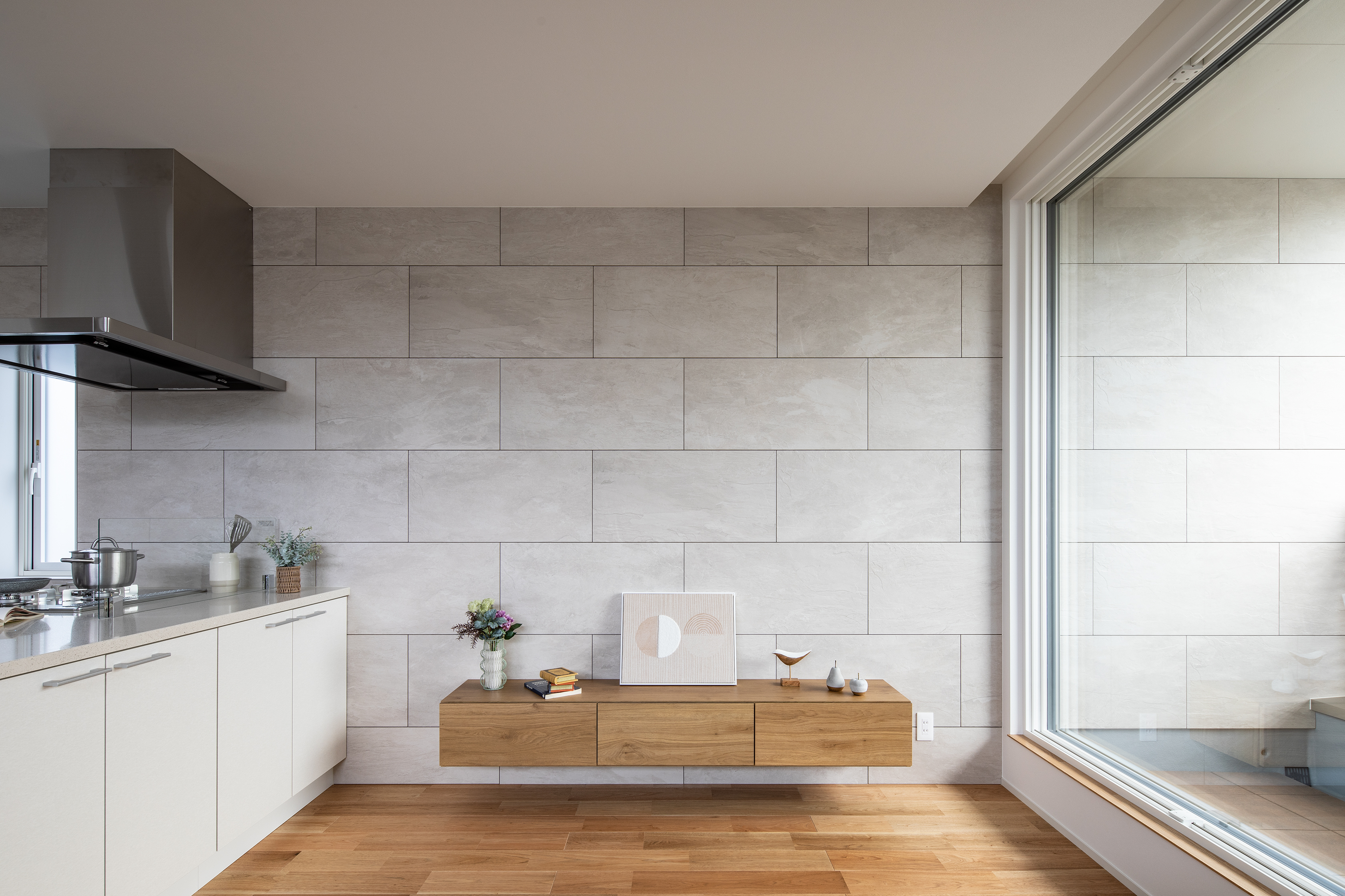 光と陰影を愉しむ間