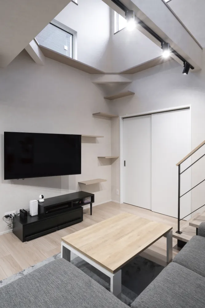 夫婦と犬と猫2匹の住む上質ハウス