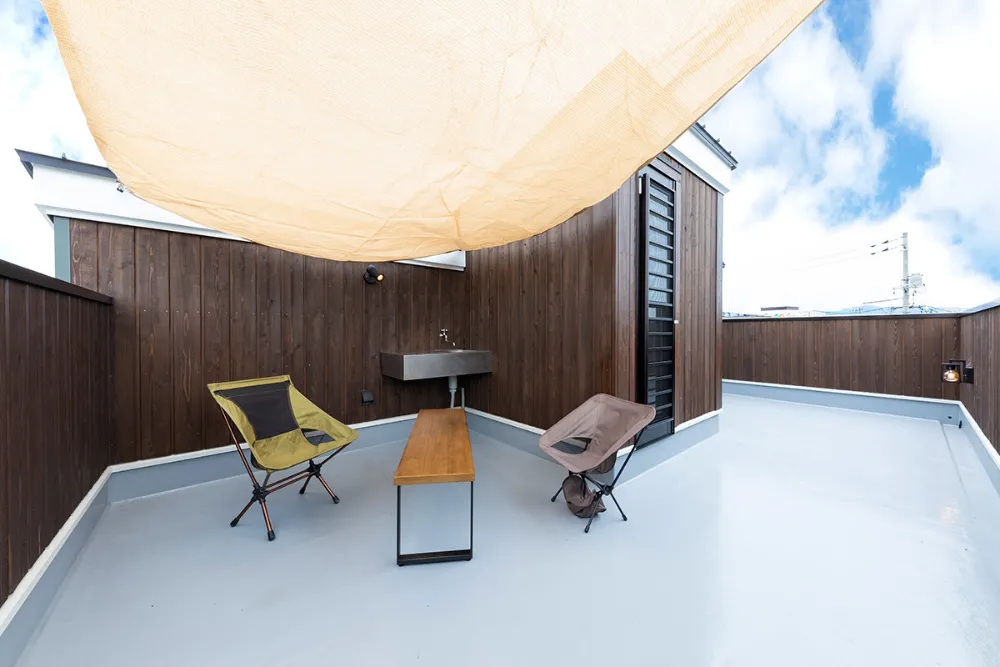 ［アースパーク］屋上バルコニーと半地下を楽しむ家