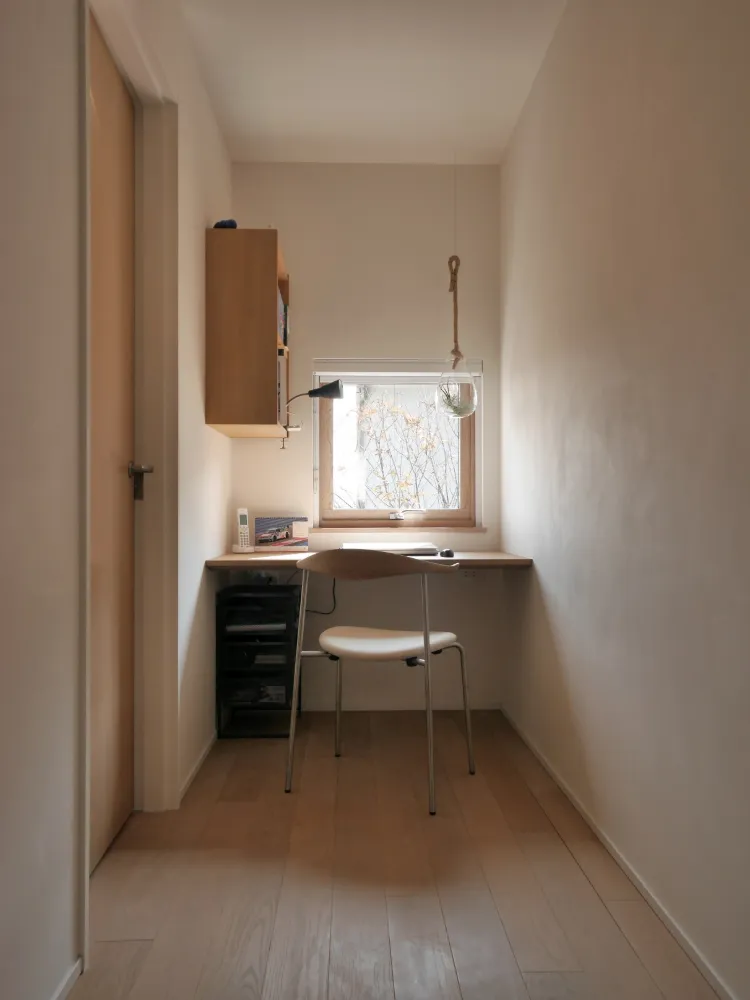 斜めに配置した”和と北欧”の住まい