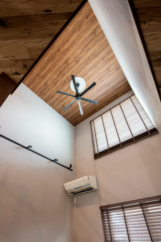 リビング階段の家