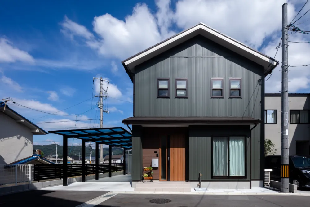 金属サイディングの家